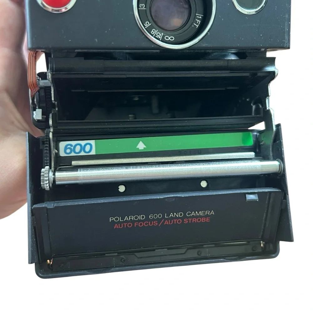 Polaroid slr 680